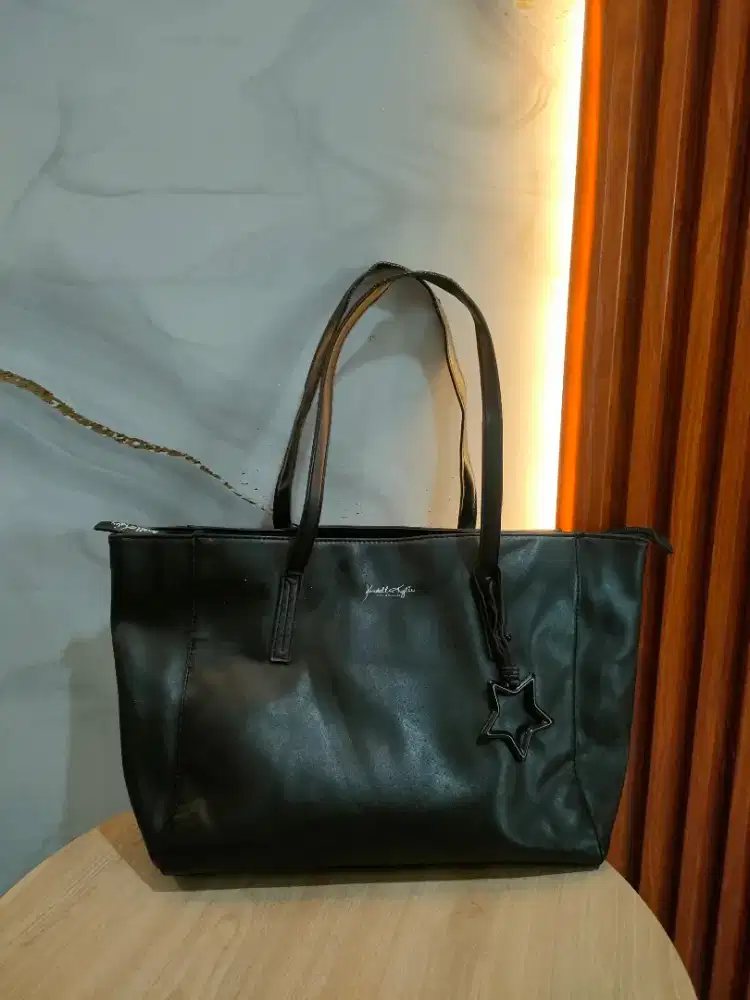 Tas  wanita Kendall + Kylie