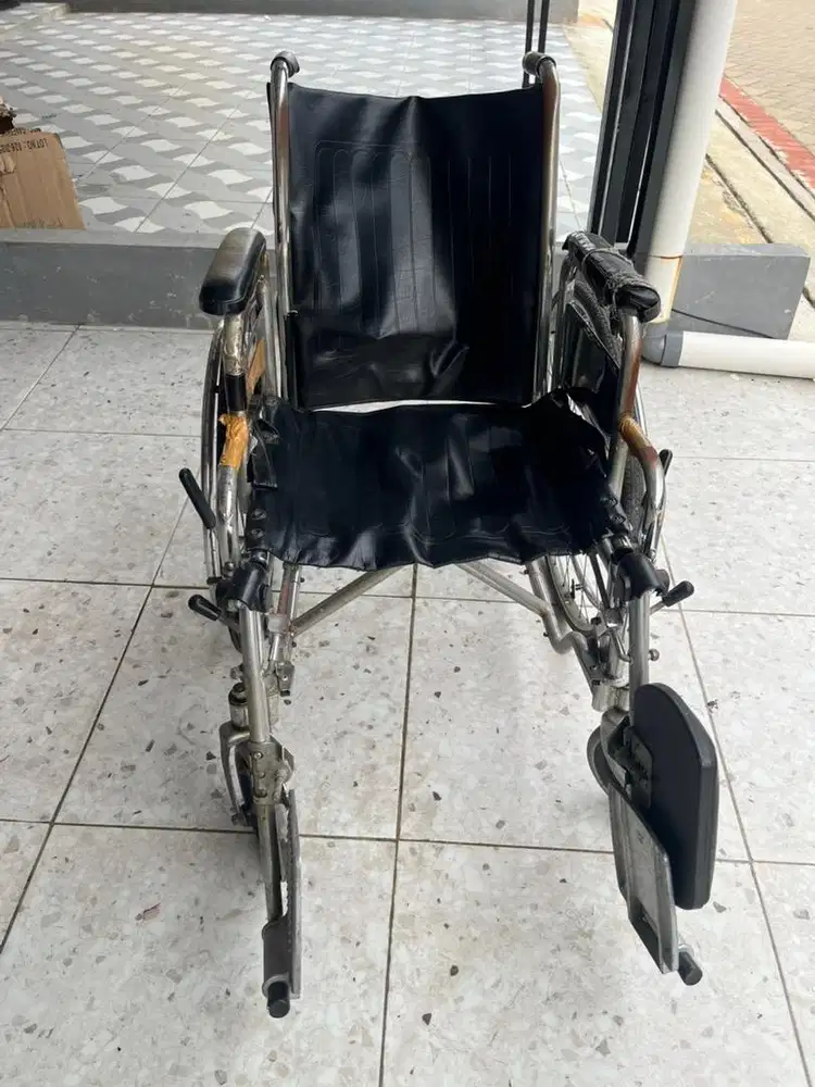 DIJUAL KURSI RODA STANDAR RUMAH SAKIT