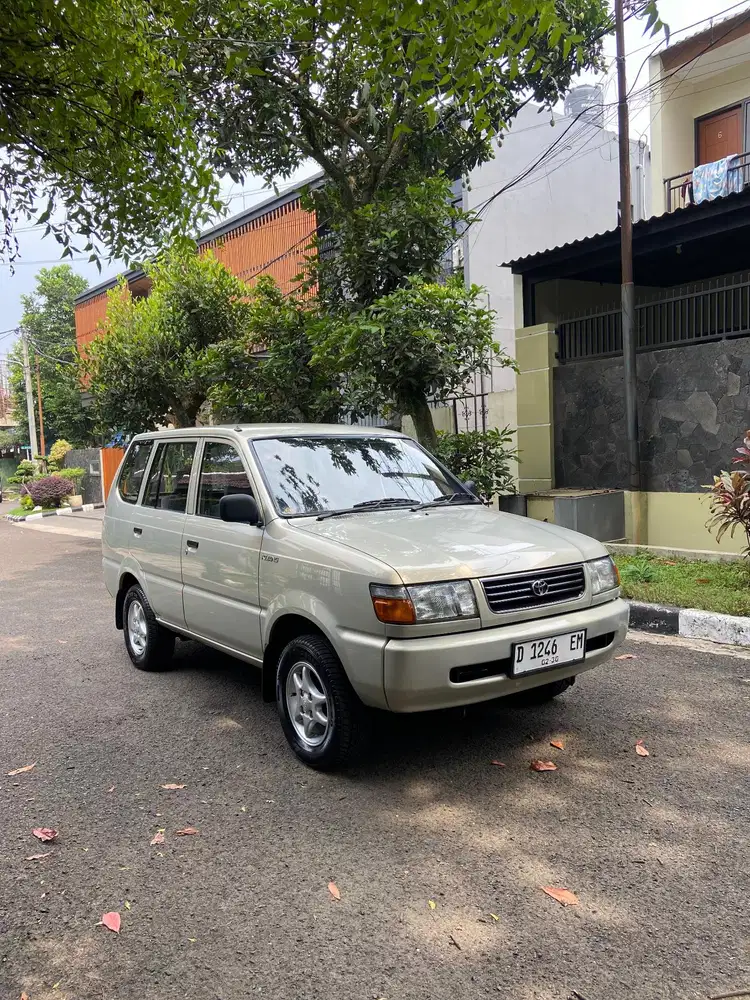 Toyota Kijang 2000 Bensin