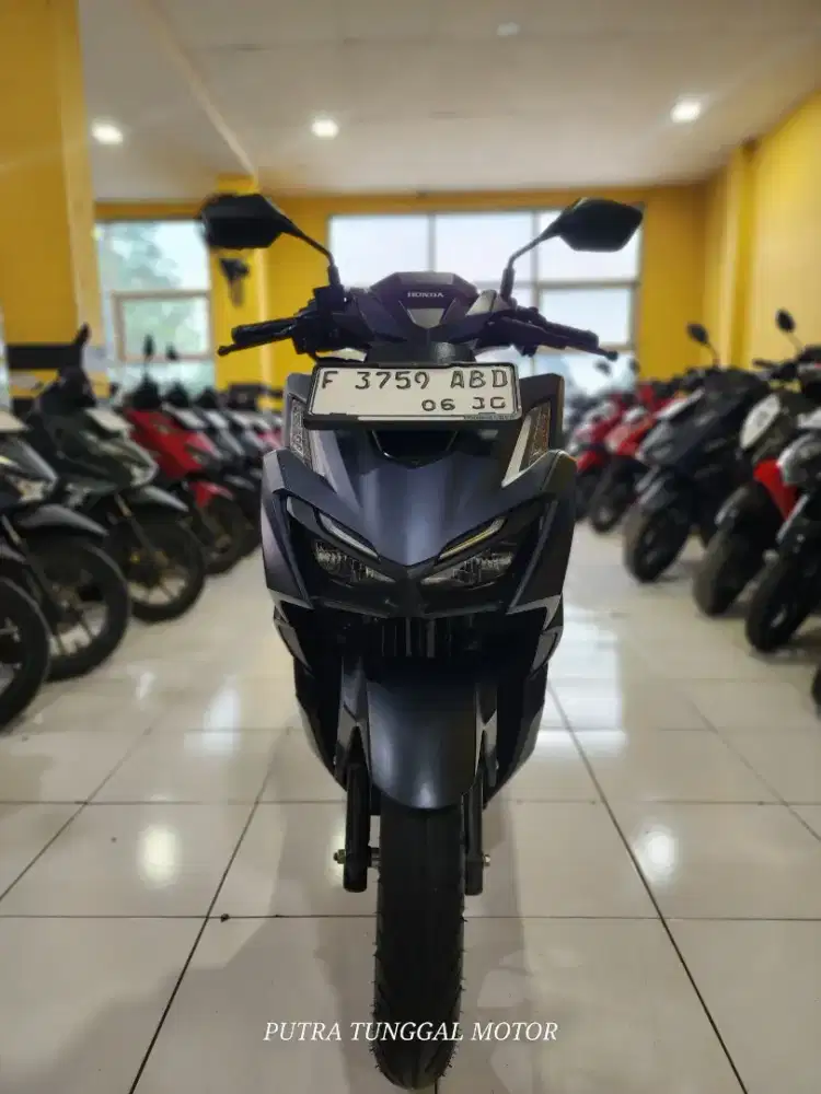 HONDA VARIO 160 CBS WARNA BIRU TUA KEREN