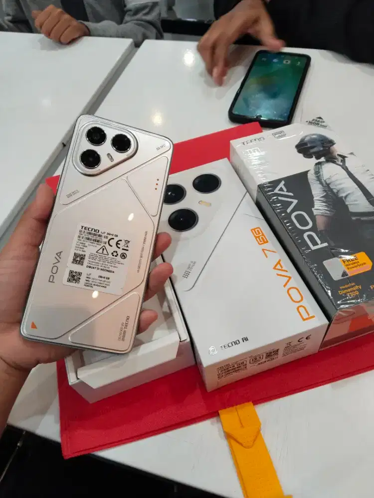TECNO POVA 7 5G, FREE WIRELESS CHARGER