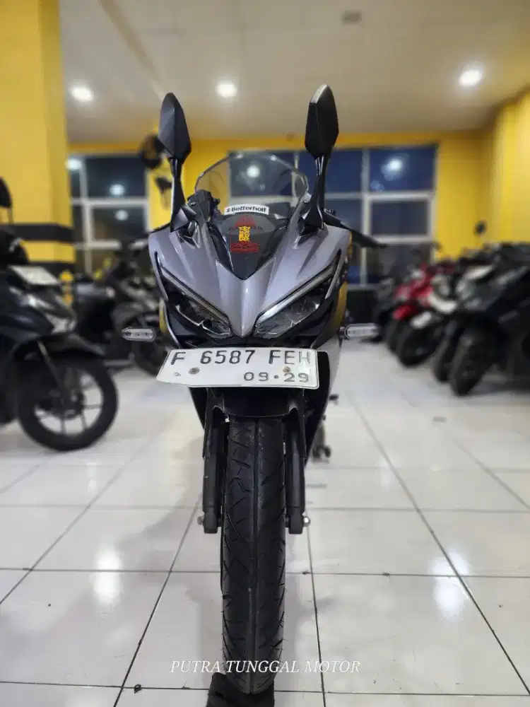 HONDA CBR 150 R TAHUN 2019 MOTOR NYA ANAK MUDA
