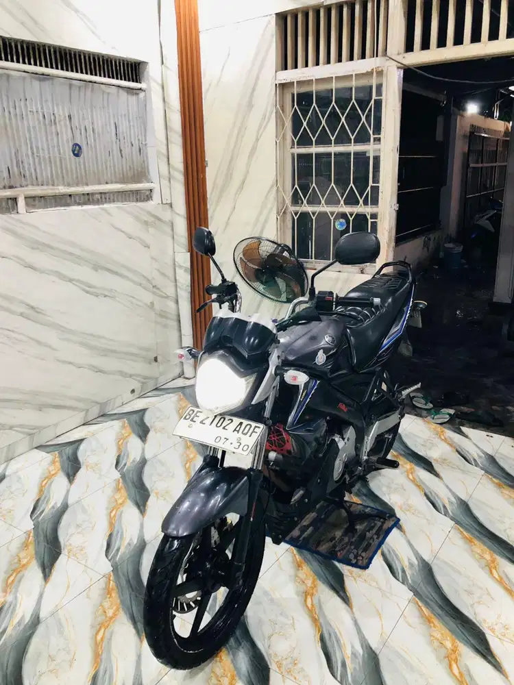 YAMAHA VIXION ISTIMEWA 2011 SANGAT ORIGINAL Pajak Hidup