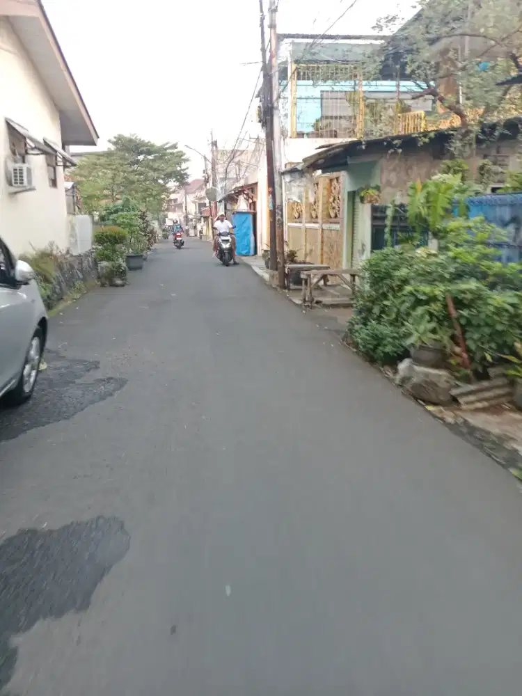 Rumah strategis murah luas