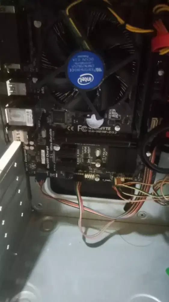 CPU only intel core i3 gen4 tinggal pakai