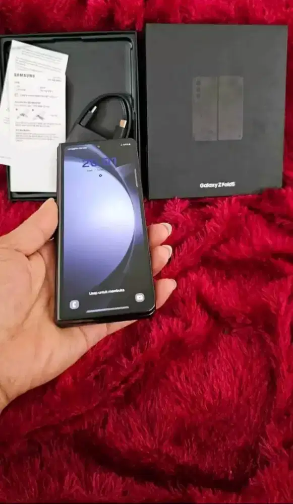 SAMSUNG Z FOLD 5 5G RAM 12/1TB ORIGINAL SEIN NORMAL FULLSHET

TAMPILAN