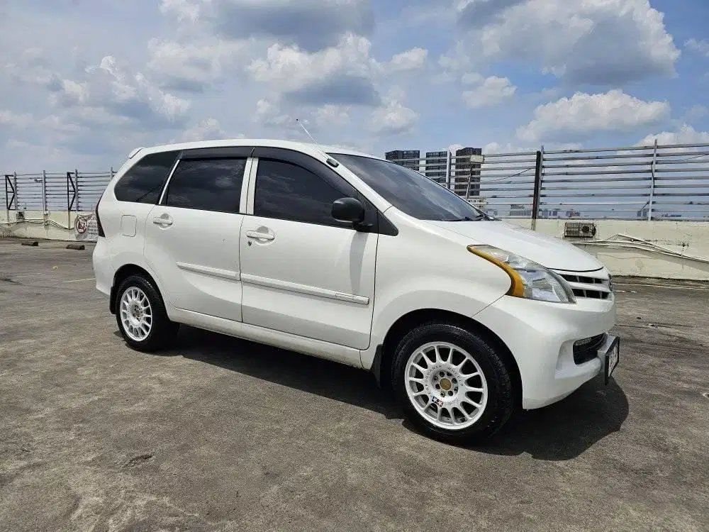 Daihatsu Xenia 2014/2014 MT Double blower Airbag