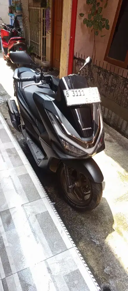 Honda PCX Roadsync Blackdoff 2025
