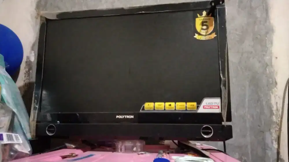 TV LCD polytron