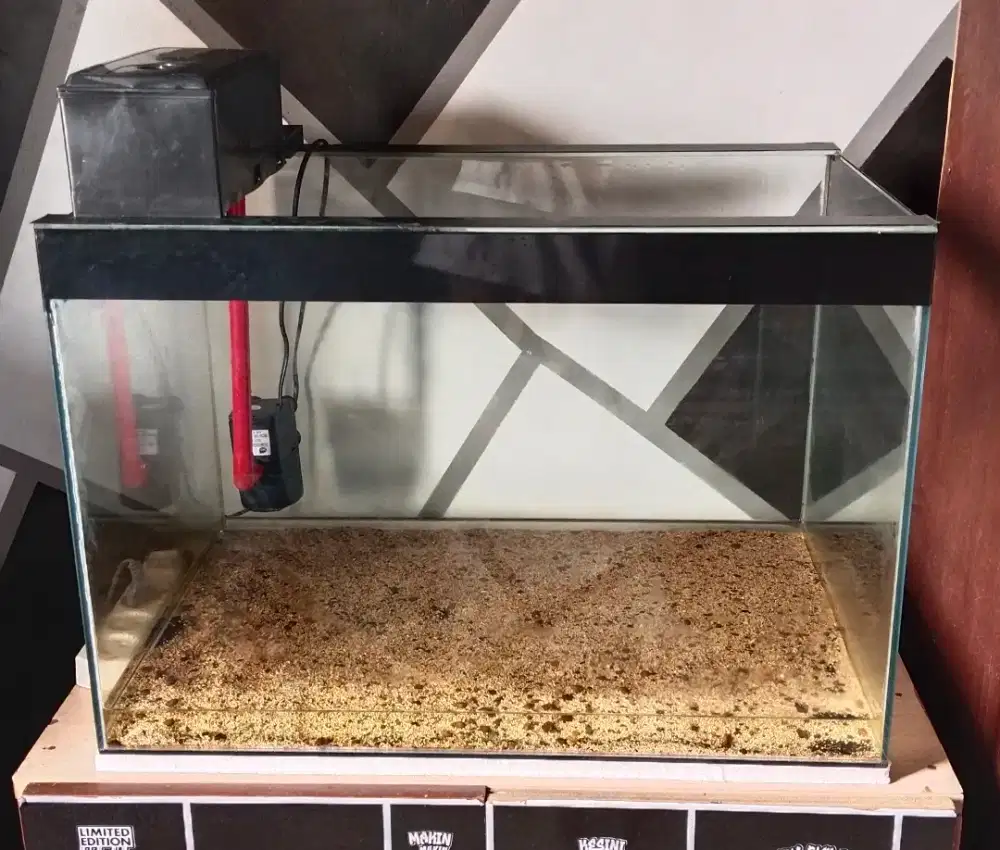 Aquarium 604040  + mesinnya
