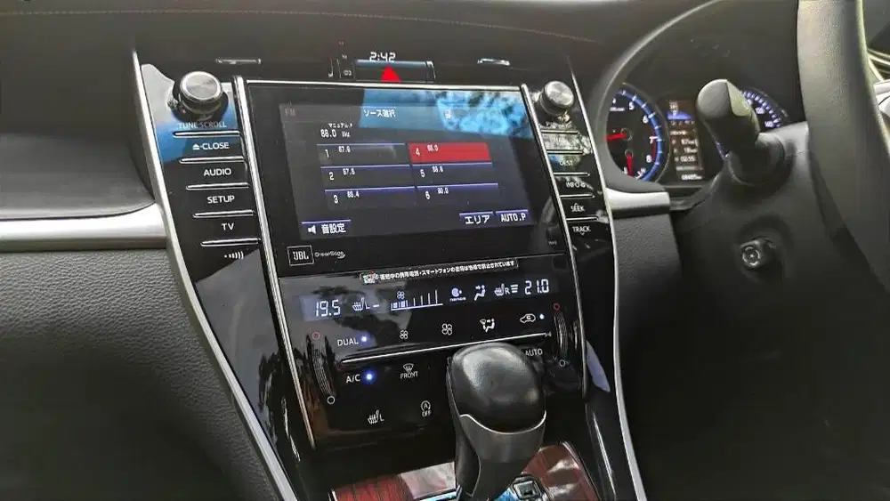 Harrier Advanced 2015 Type tertinggi JBL audio