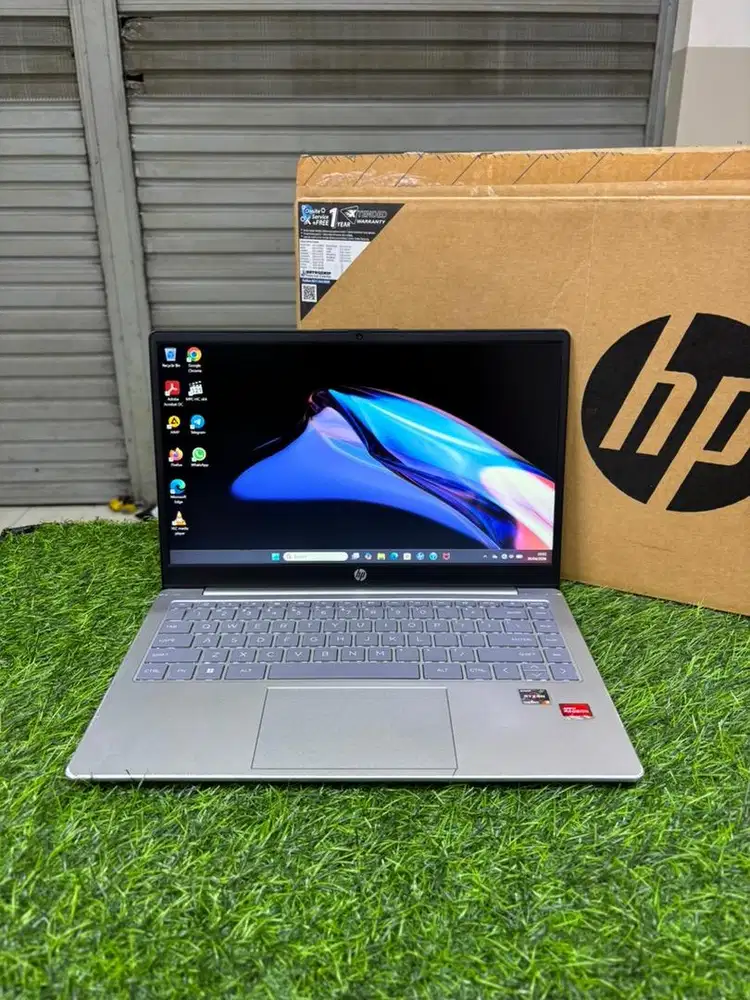 Jual Laptop HP 14s 8/512 fullset