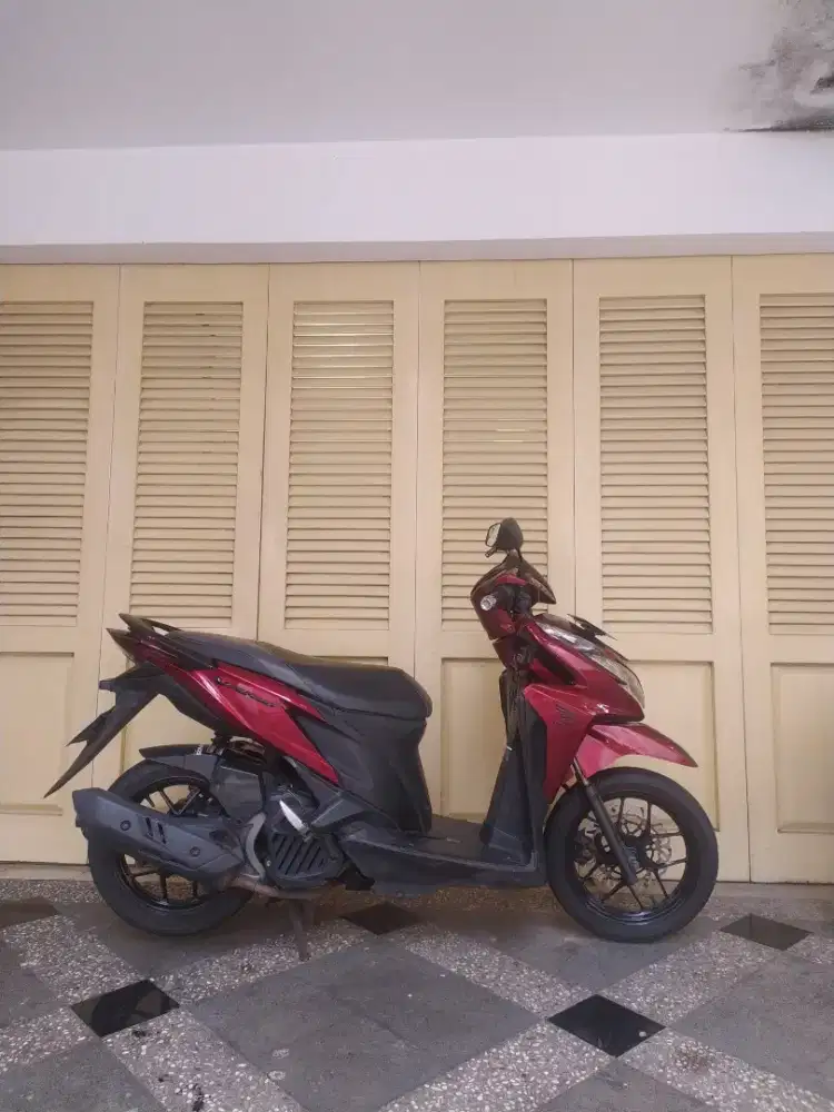Vario 125 old (KZR) 2012 asli merah