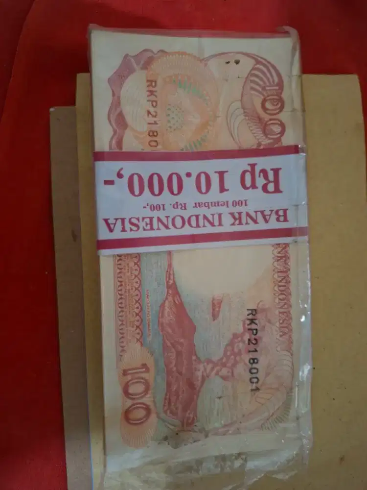 Uang Kertas Pecahan 100 rupiah tahun 1992 perahu pinisi (100 lembar)