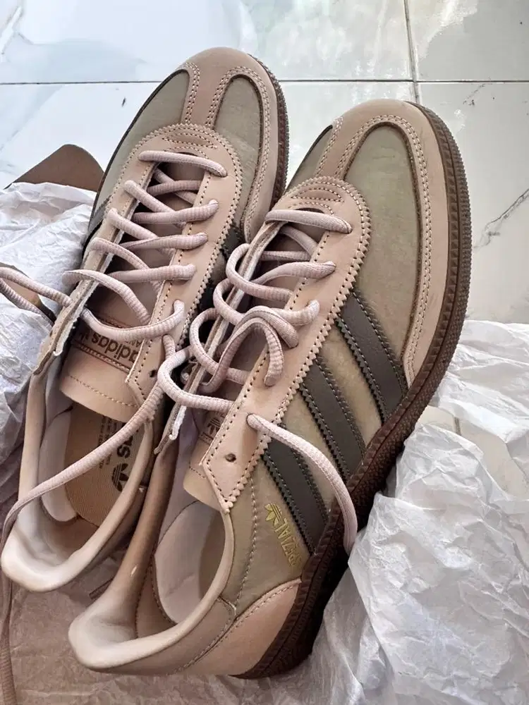 Sepatu adidas asli