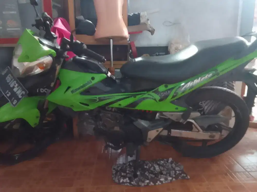Kawasaki Athelete 2014