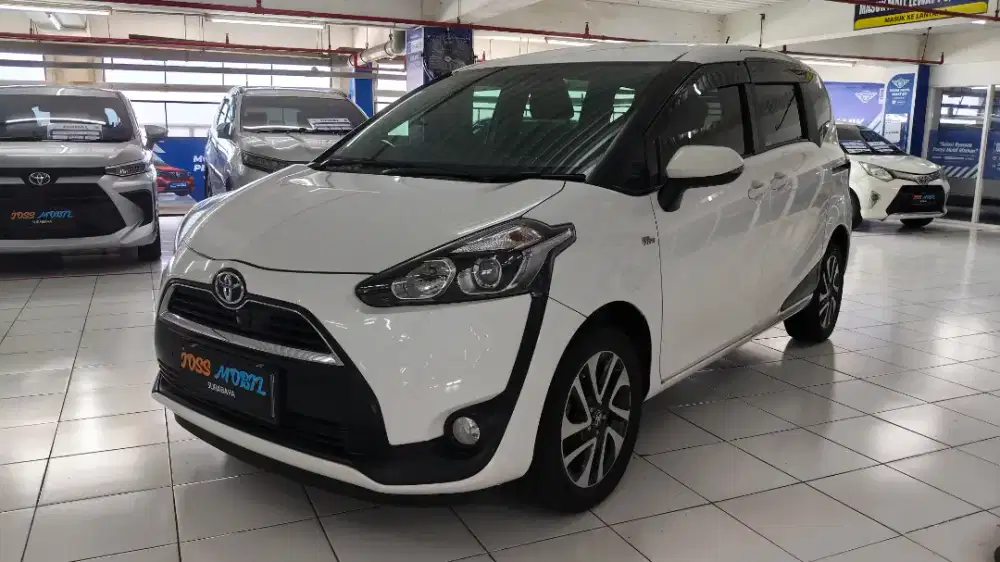 Toyota Sienta 2017 V 1.5 AT matic