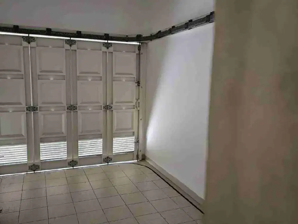 Disewakan Rumah Siap Huni The Spring Canary Gading Serpong