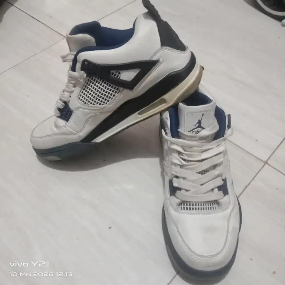 Sepatu flight jordan