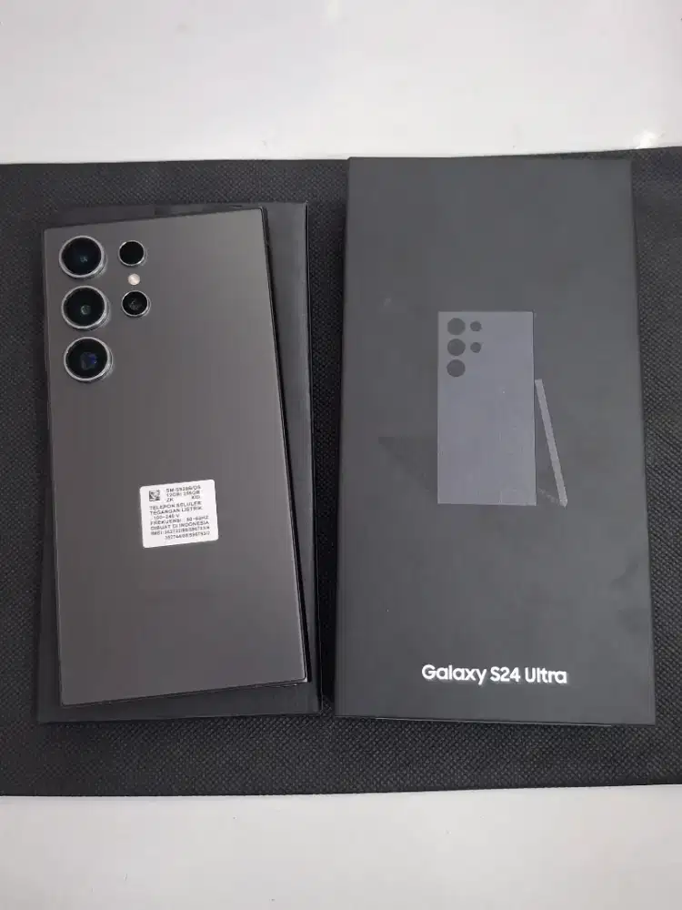 Samsung S24 ultra like new 12/256