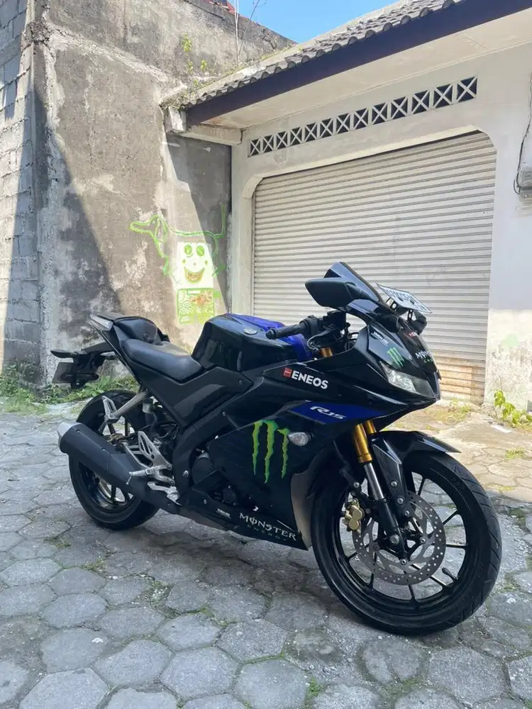 YZF R15 V3 2019 (Monster Energy)