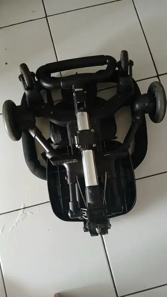 Stroller balita