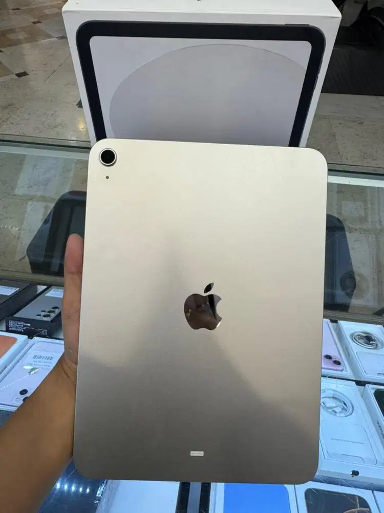 Apple iPad 11 A16 128GB Silver Garansi iBox 14/07/26 BH 100%
