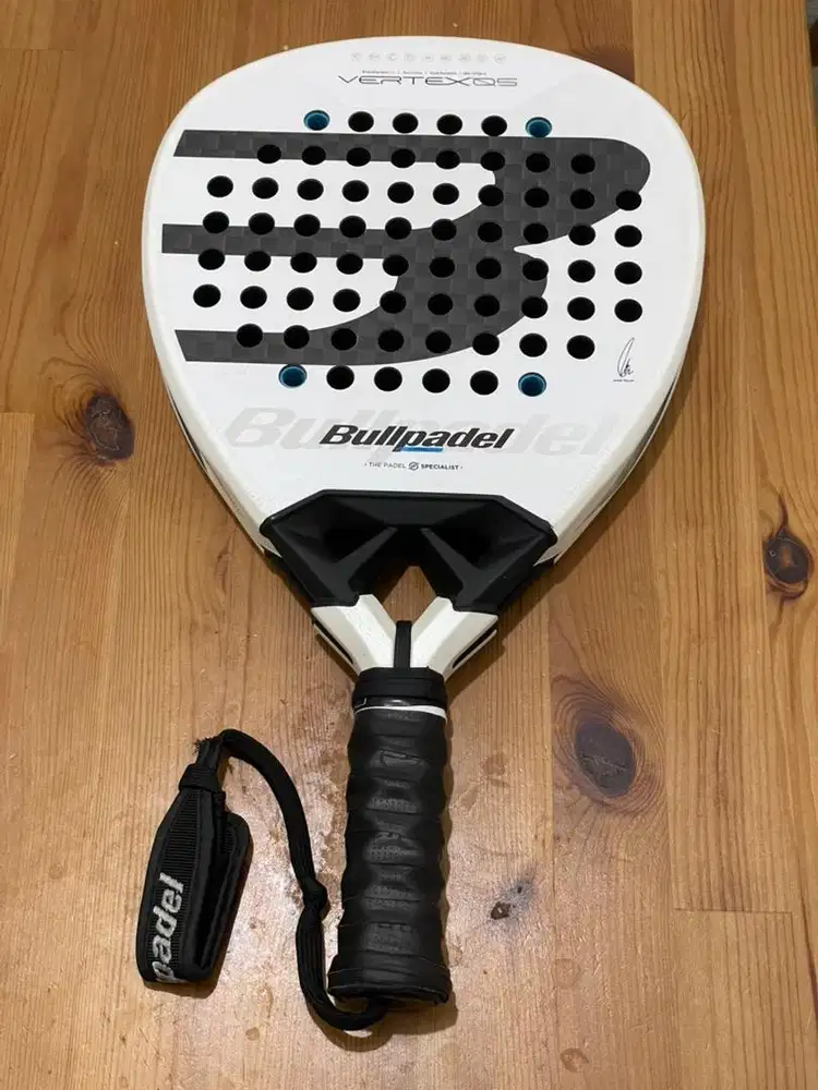 Raket Padel Bullpadel Vertex 05 tahun 2026