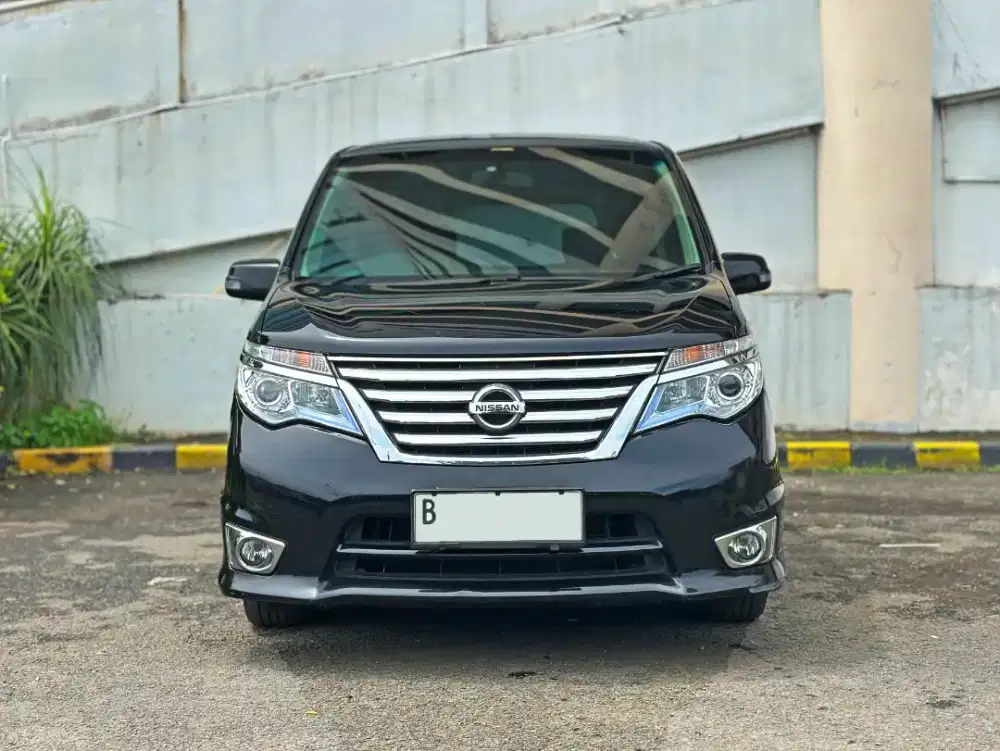 Dp ceper Serena HWS 2018 matic highway star new nissan facelift hitam