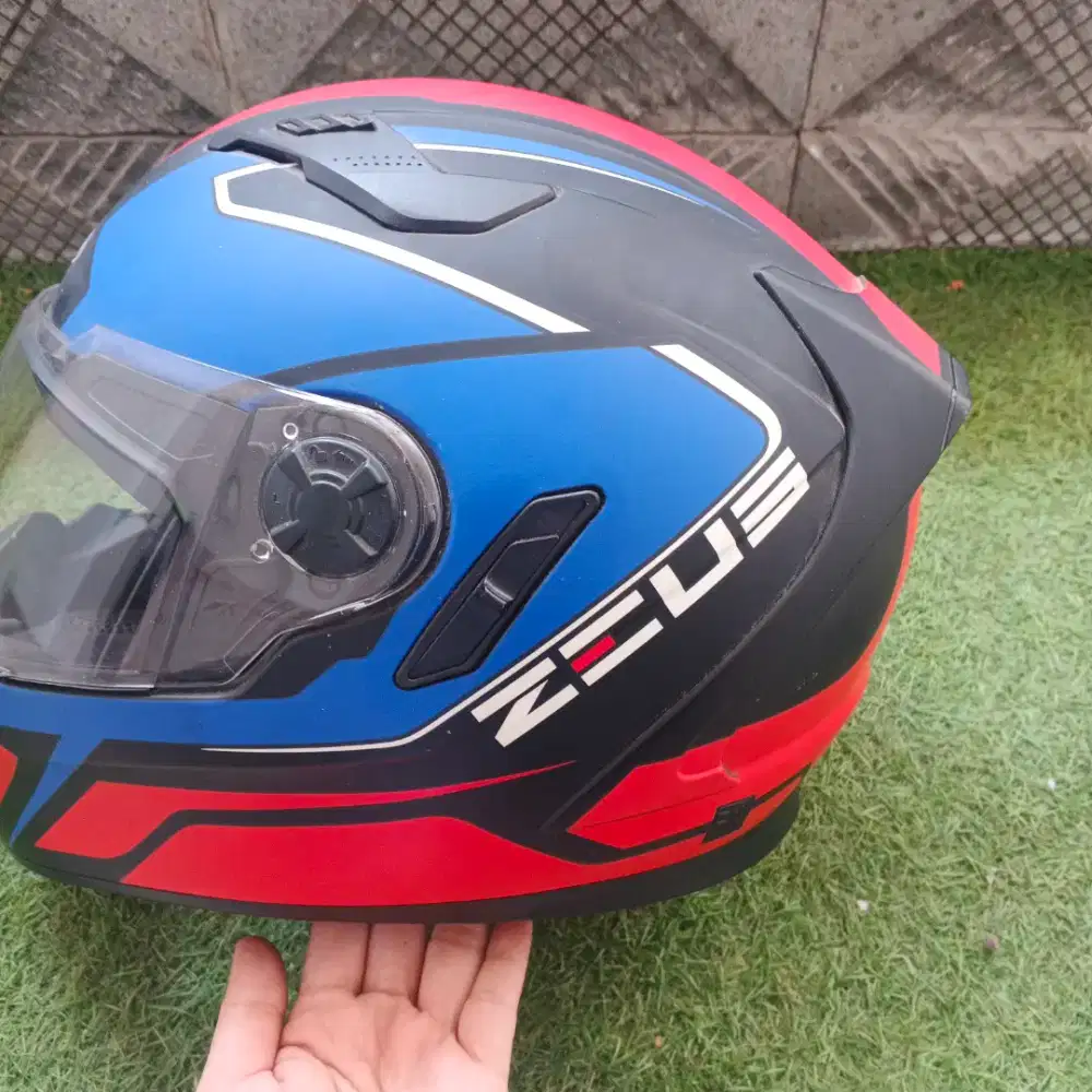 Helm Full Face Zeus