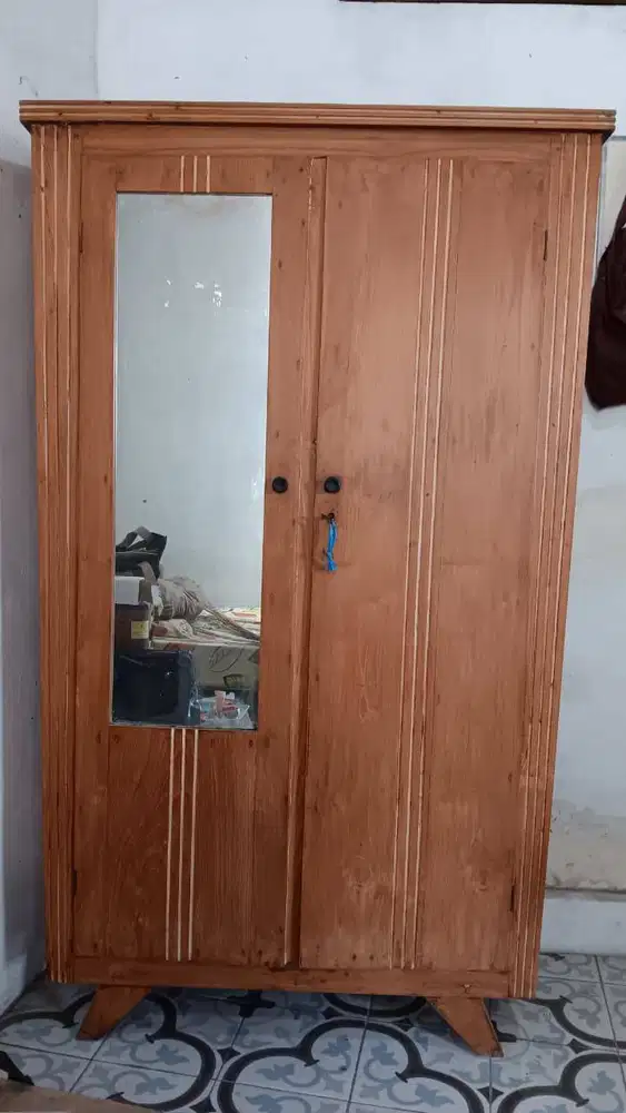 Almari Lemari Baju Pakaian Jengki Lawasan Lawas Kuno Jadul Bekas