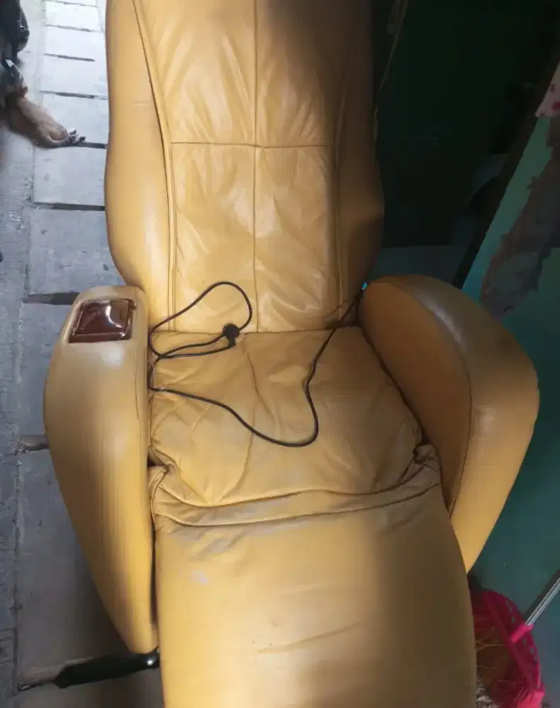 Kursi pijat Elektrik