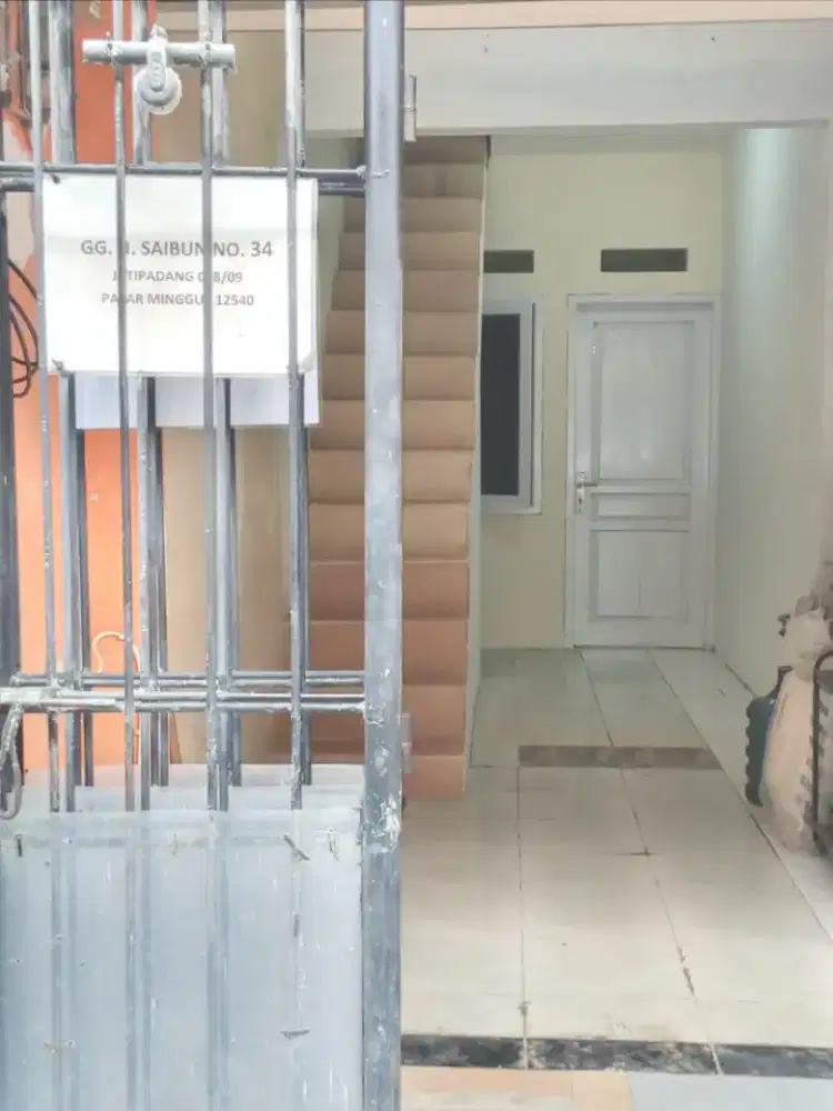 Dikontrakkan rumah bulanan/semesteran/tahunan