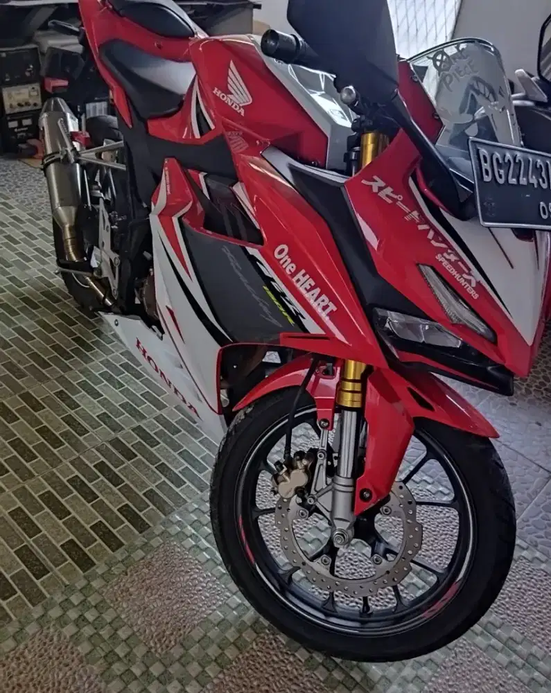 Honda CBR 2021 mulus dan terawat