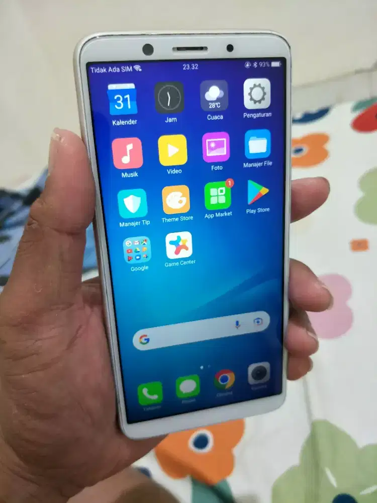 Oppo f5 nominus batangan ram 6/64 lumayan mulus, dijual 550 net,