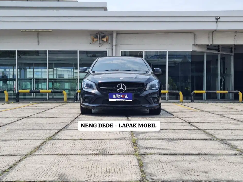 Mercedes Benz CLA200 1.6 Urban AT 2015