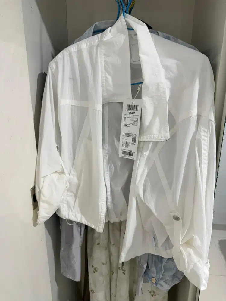 Jual baju Kemeja putih dari China
