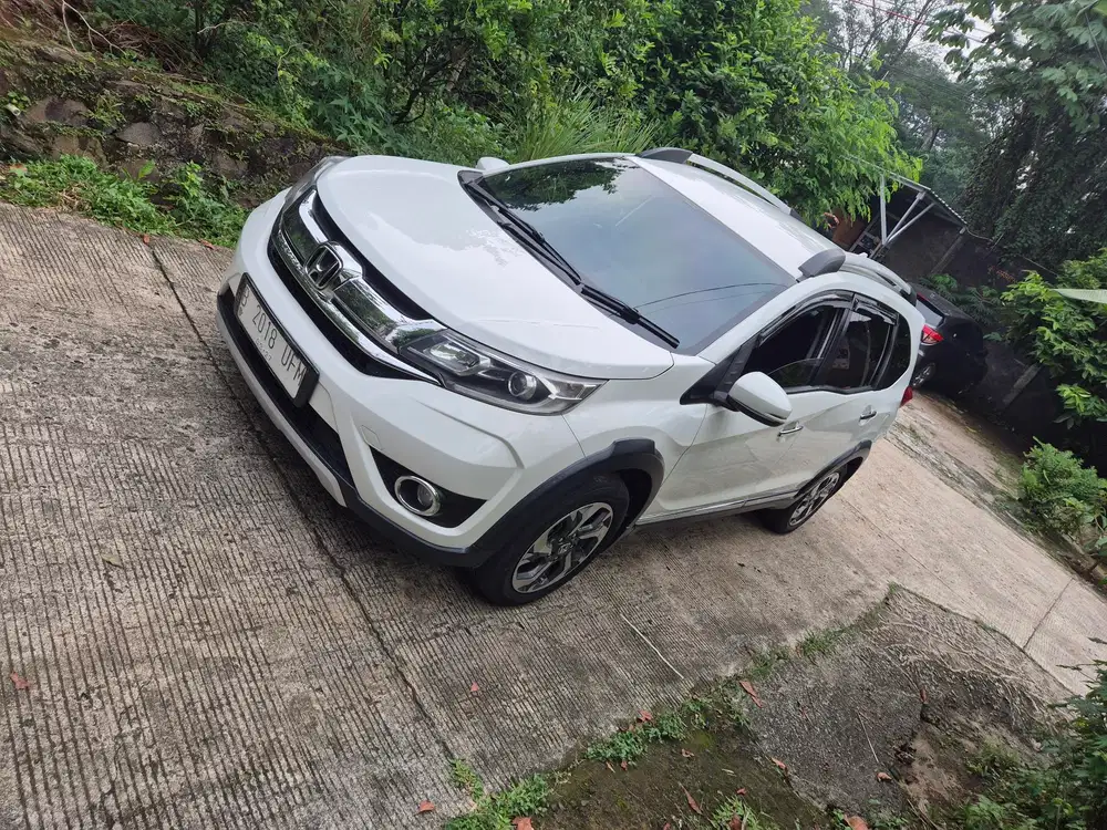Honda BR-v E Matic AT Genap