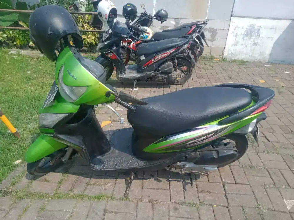 Honda spacy 2011