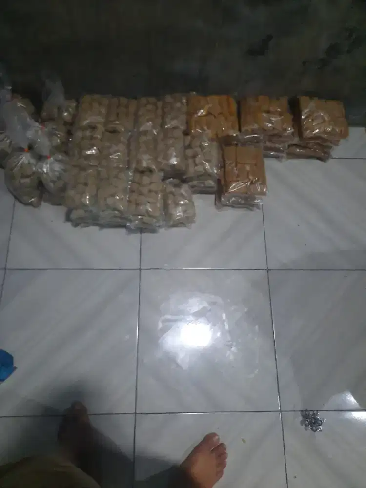 pentol dan tahu bakso ABSTRAK