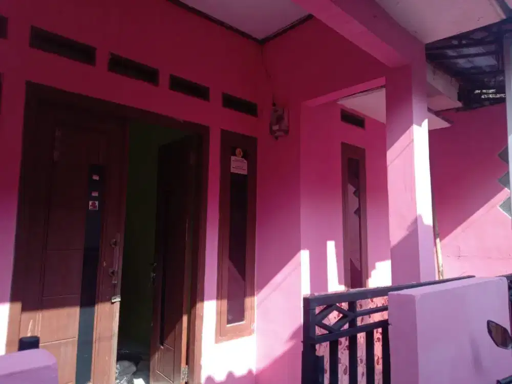 Rumah Siap Huni Di Perkampungan Dekat Stasiun Citayam