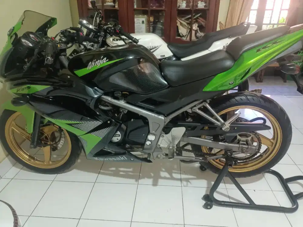 Jual Kawasaki ninja rr new 2014