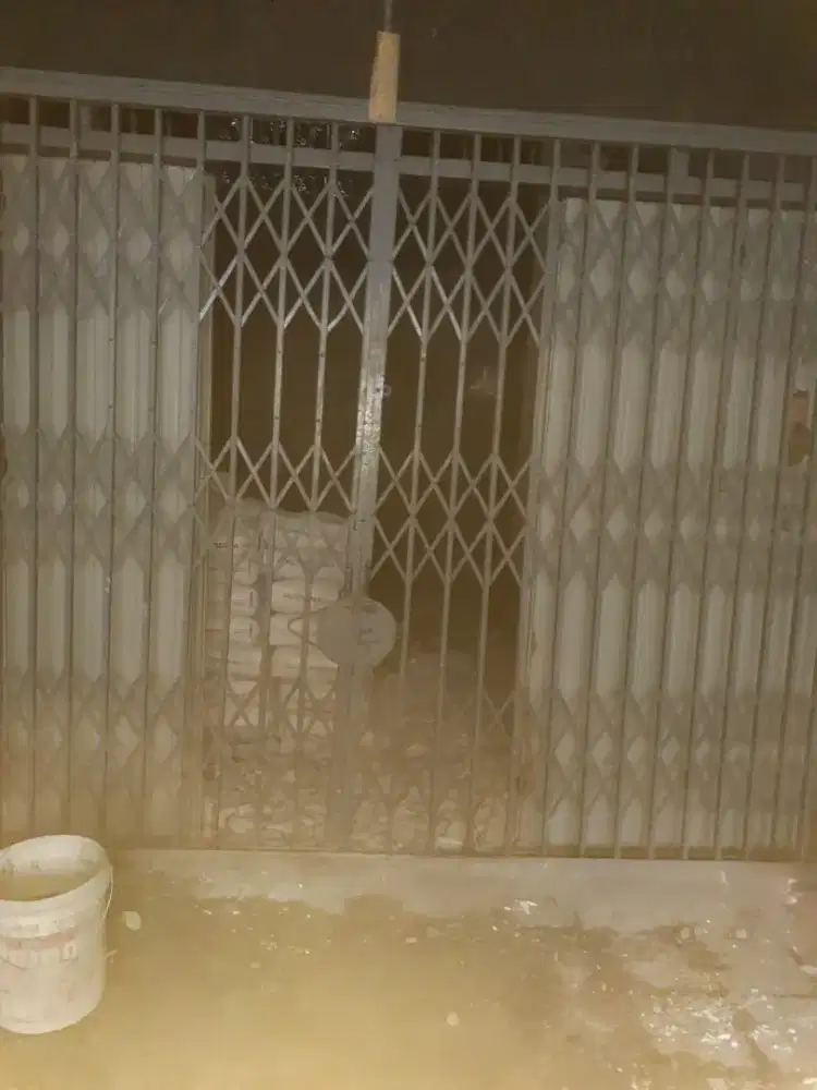 Pintu harmonika. Model lama