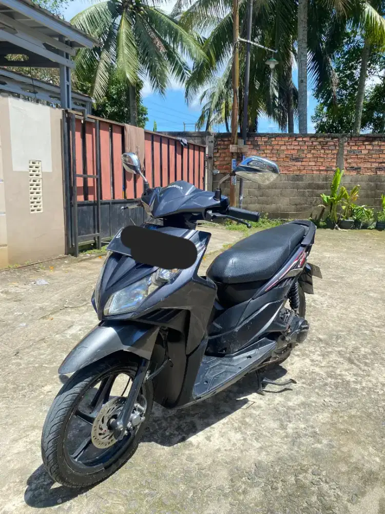 Dijual Honda Vario Techno 2011