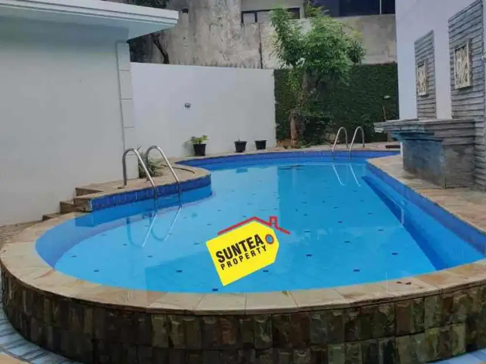 Disewakan Rumah Luas Dengan Swimming Pool di Puri Bintaro Sektor 9