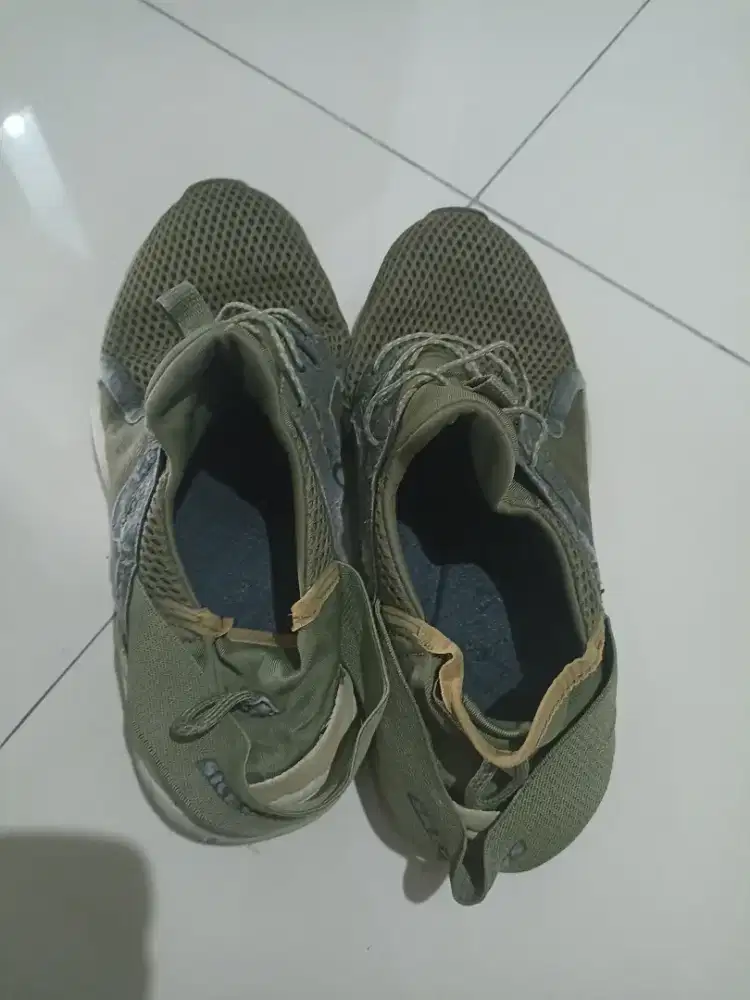 Sneakers Pria Skechers Army Size 41