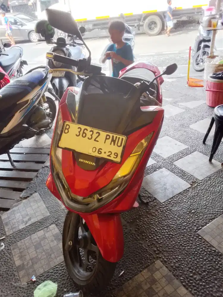 Motor PCX CBS 2024 second merah glossy
