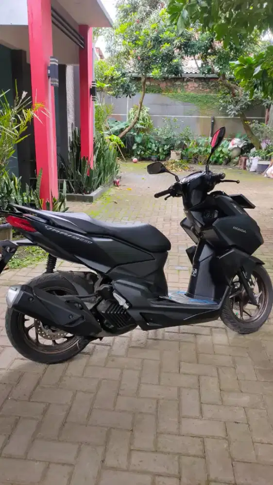 HONDA VARIO 160 2024 HITAM MULUS