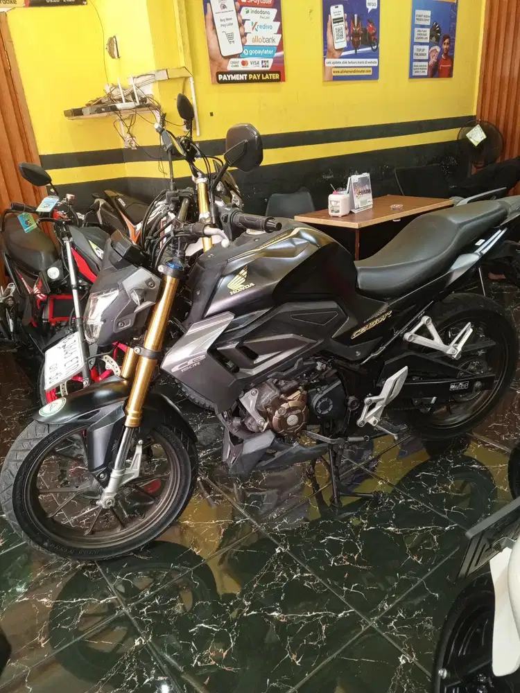 CB150R 2022.MESIN BODY KAKI2 PRIMA.PJK ON.BISA ANTAR & BAYAR DIRUMAH