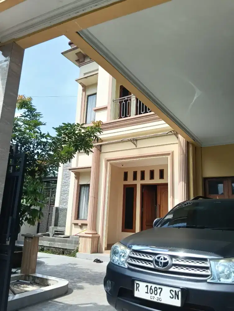 Rumah mewah 2 lantai akses mobil